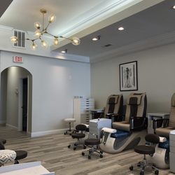Polished Nail Spa - Inside