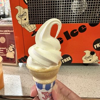 Minnie Bird - Chicken Shop Near Me - Schaumburg, Illinois