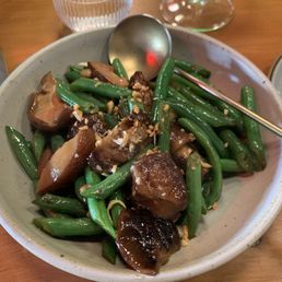 Green Bean & Mushroom Stir-fry Green Bean & Mushroom Stir-fry