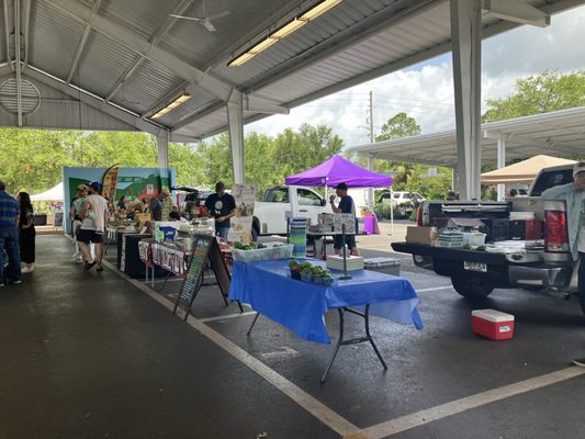 Alachua County Farmers' Market by null