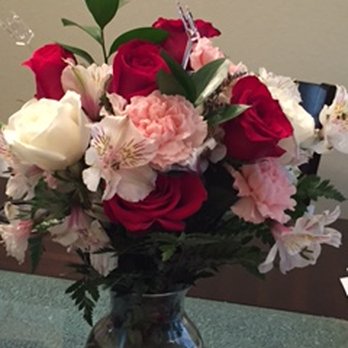 BloomTown Florist - What a gorgeous arrangement by Bloomtown Florist! - Florists Near Me - Largo, Florida