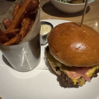 The Marq - Marq Burger - New American Near Me - Chicago, Illinois