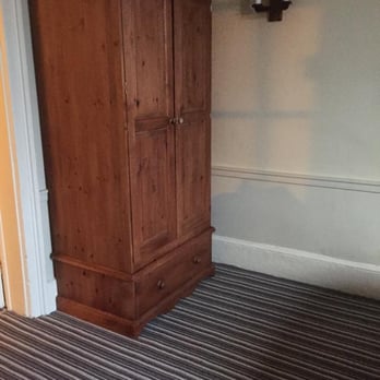 White Rabbit - British Near Me - Maidstone, KEN