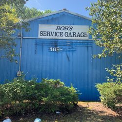 Bob's Service Garage - outside