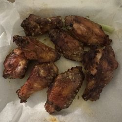 Hilton Tavern Brewing Company - Parmesan garlic wings were amazing! Highly recommend!
