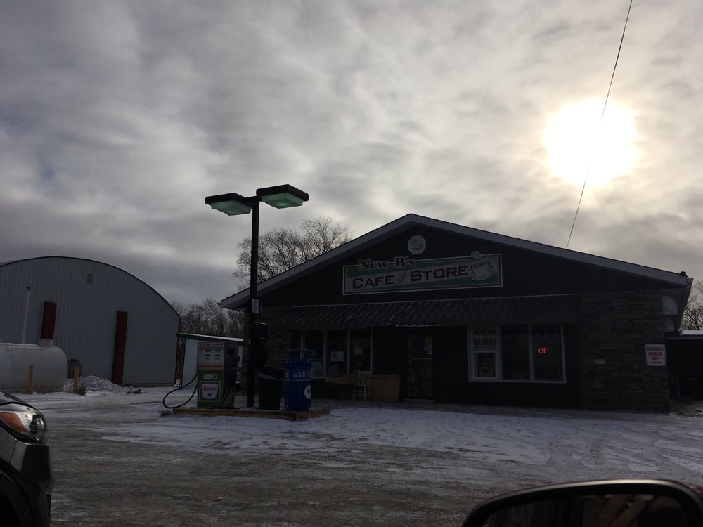 NEW B’S CAFE AND STORE Updated August 2024 20 Crown Valley Rd W, New Bothwell, Manitoba