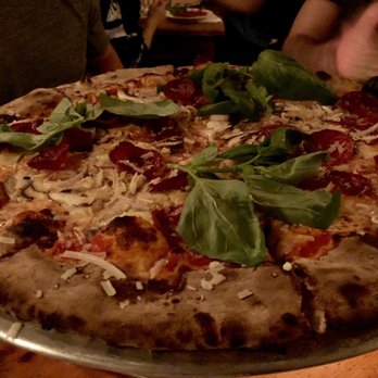 Lucali - Pizza Near Me - Brooklyn, New York