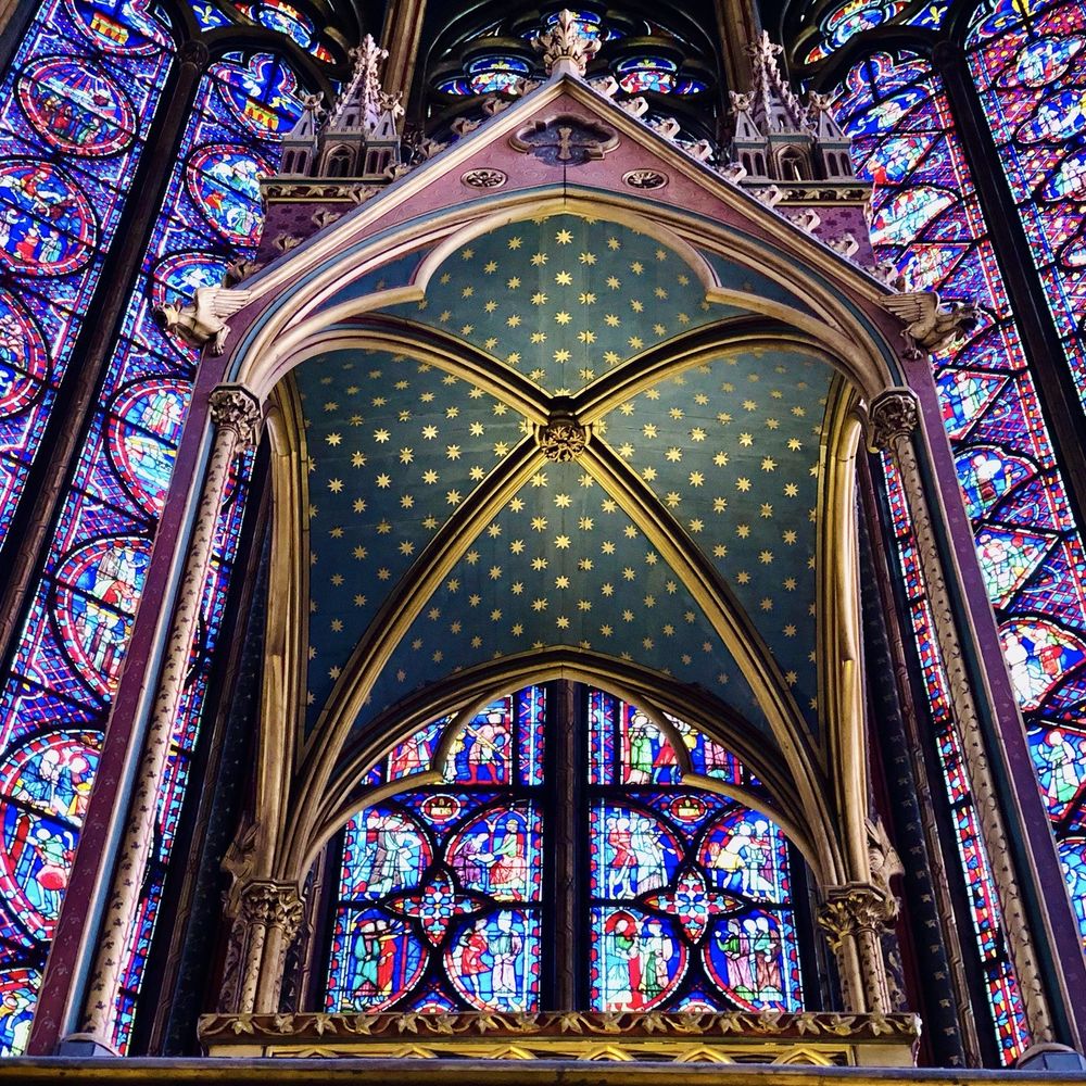 Sainte-Chapelle - Upper chapel: altar and the tall stained glass windows - Churches Near Me - Paris, 75