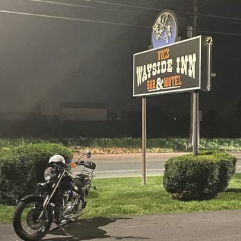 Vic's Wayside Inn - Vic's Wayside Inn - Dive Bars Near Me - Ronks, Pennsylvania
