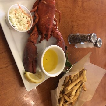 High Tide Restaurant & Bar - Lobster - Seafood Near Me - Brewer, Maine