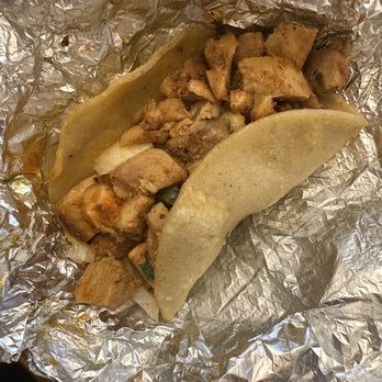 La Palma Mexicatessen - Chicken taco - Mexican Near Me - San Francisco, California