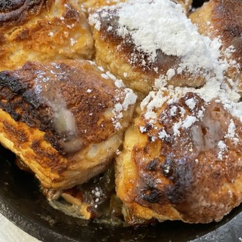 Palette 22 - Bottomless Brunch Monkey Bread - Bars Near Me - Arlington, Virginia