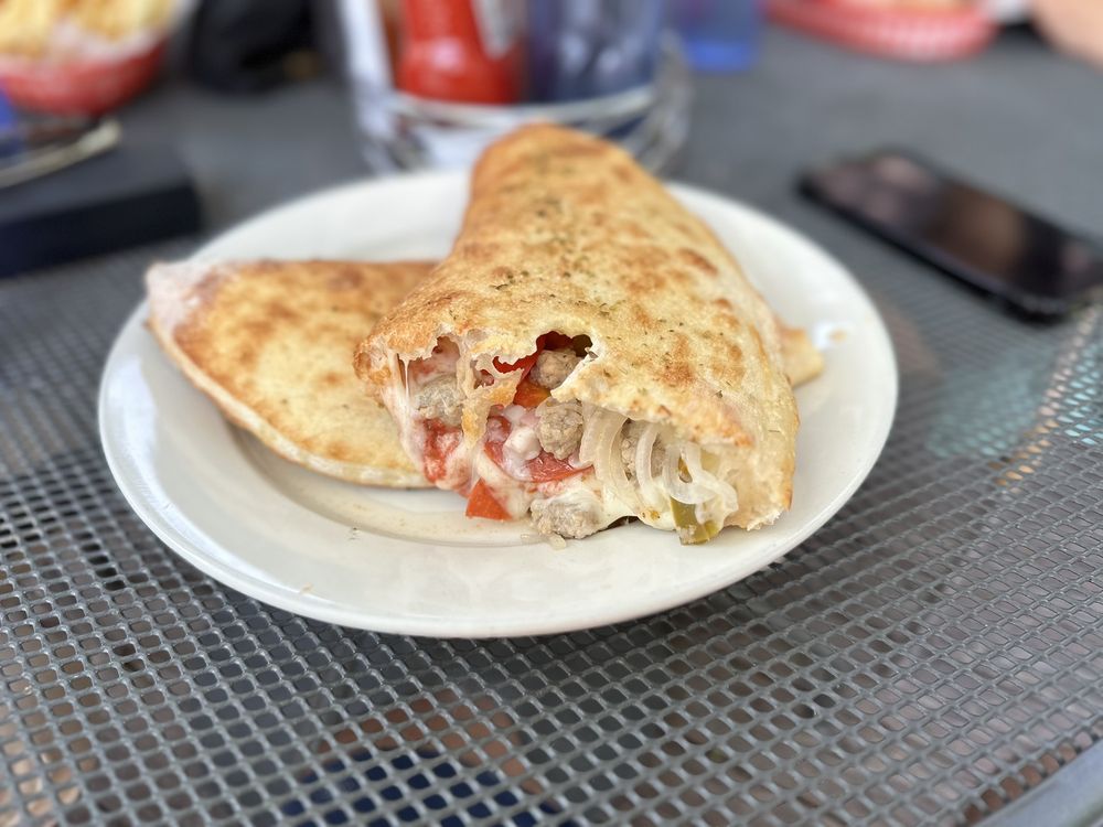 Cutty's Bar & Grill
