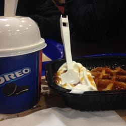 Burger King - Waffle con caramello e gelato alla vaniglia, Oreo ice cream