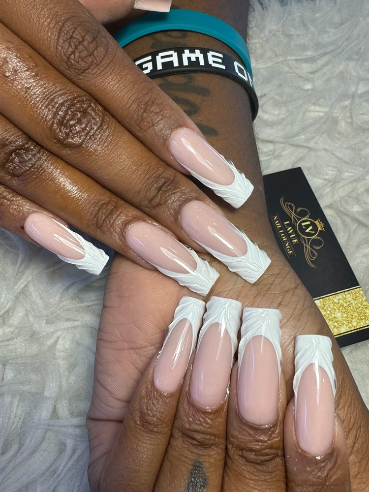 Lavue Nail Lounge Image
