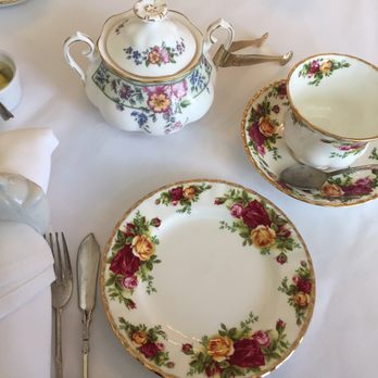 Lisa's Tea Treasures - Place setting - Tea Rooms Near Me - Los Altos, California