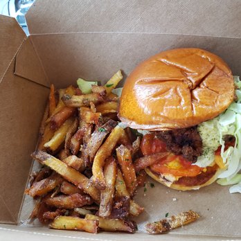 The Market at Bluewater Kitchen - Chicken Sandwich - Desserts Near Me - Upperville, Virginia The Market at Bluewater Kitchen - Chicken Sandwich - Desserts Near Me - Upperville, Virginia