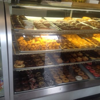 Gladstone Donuts - Donuts Near Me - Oak Park, California