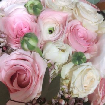 Wedding Hills - Bridal bouquet - Videographers Near Me - Flushing, New York
