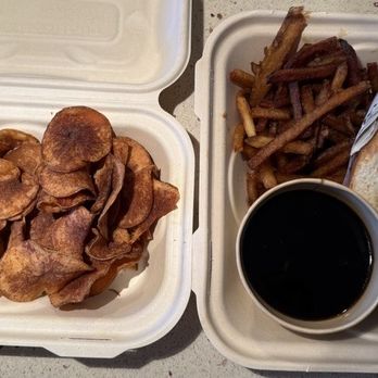 Lei Lei's Bistro - French Dip on French roll w/truffle aioli, London broil roast beef, picante provolone, sautéed onions & mushrooms, au jus, fries & chips - Food Trucks Near Me - Honolulu, Hawaii