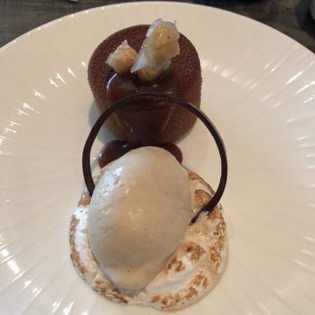 Caracol - Pastel de Chocolate Criollo - Seafood Near Me - Houston, Texas