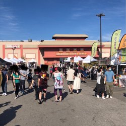 Splendid China Mall - Outside - lucky lion night market