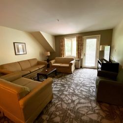 Grand Summit Hotel At Attitash - Living room