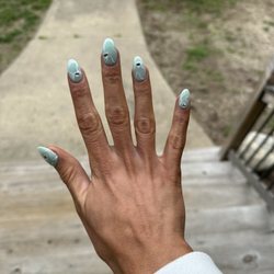 Roni's Nails - Nails