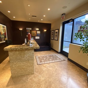 Azcal Insurance Services - Our lobby. Stop in for a cool bottle of Fiji water or fresh cup of coffee to discuss how we can help you with your insurance needs! - Auto Insurance Near Me - Scottsdale, Arizona Azcal Insurance Services - Our lobby. Stop in for a cool bottle of Fiji water or fresh cup of coffee to discuss how we can help you with your insurance needs! - Auto Insurance Near Me - Scottsdale, Arizona