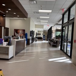 Texas A&M Veterinary Medical Teaching Hospital - Waiting room entrance