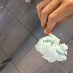 Baskin-Robbins - sample