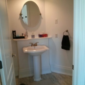 Cliffside Bed and Breakfast - Our bathroom - Bed & Breakfast Near Me - Digby, Nova Scotia