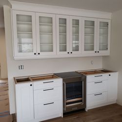 Kingfisher Contracting - Cabinet install