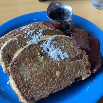Devoted Kiss Cafe - Banana Bread French Toast - Breakfast & Brunch Near Me - Gig Harbor, Washington