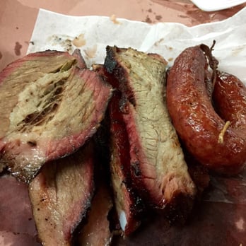 City Market - Look at that smoke ring! - Barbeque Near Me - Luling, Texas