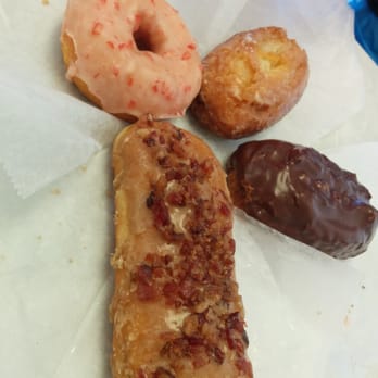 Primo's Donuts - Good stuff - Donuts Near Me - Los Angeles, California