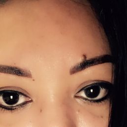 This pic is less than 2 hours after I left Beauty Sketch. If you ask me, the brows look incredible. This pic is less than 2 hours after I left Beauty Sketch. If you ask me, the brows look incredible.