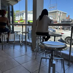 Ten One Tea House - Window seats
