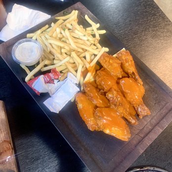 Compadres Cantina - chicken wings - Mexican Near Me - Ontario, California