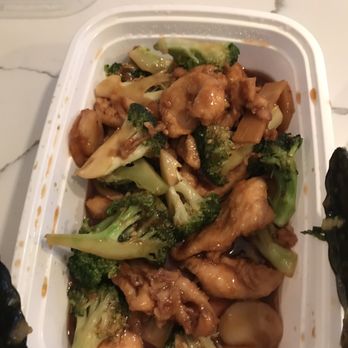 Shanghai Garden - Chinese Near Me - Glencoe, Illinois
