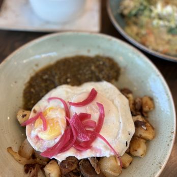 First Watch - Pork green chili hash - Breakfast & Brunch Near Me - Ponte Vedra, Florida First Watch - Pork green chili hash - Breakfast & Brunch Near Me - Ponte Vedra, Florida