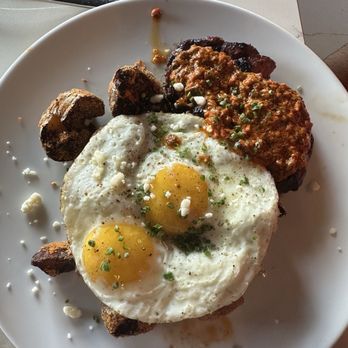 Eden - Steak & Eggs * - New American Near Me - Chicago, Illinois
