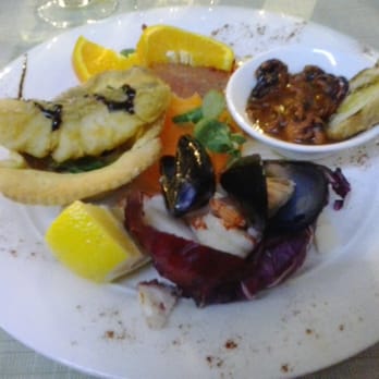 L'undicesimo - Antipasto di pesce della casa, fantastico e abbondante - Italian Near Me - Reggello, PO