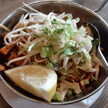 IPOH Garden Malaysian Cuisine - Pad Thai - Malaysian Near Me - Millbrae, California IPOH Garden Malaysian Cuisine - Pad Thai - Malaysian Near Me - Millbrae, California