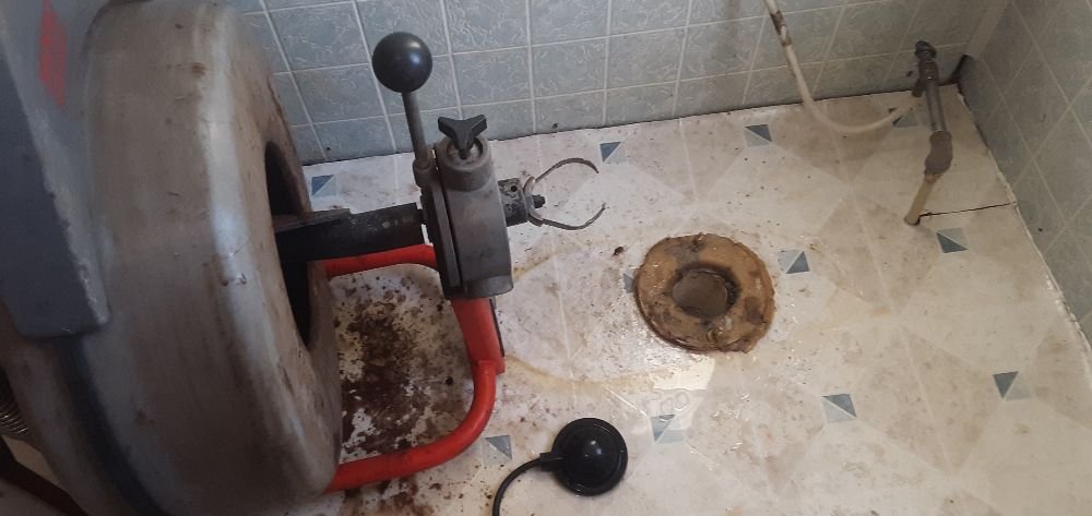 Slide of Riverside Drain Cleaning