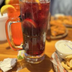 Hooters - Red Sangria