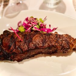 Charley's Steak House - NY Strip