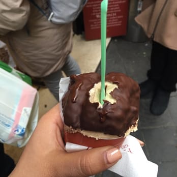 Frigidarium - Baccio flavor covered in dark chocolate coating, sooooo good!! - Ice Cream & Frozen Yogurt Near Me - Rome, RM