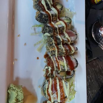 Whiskey Neat - Tuna roll - Tapas Bars Near Me - Fort Lauderdale, Florida