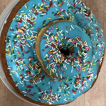 Giant Donuts - Donuts Near Me - Oakley, California Giant Donuts - Donuts Near Me - Oakley, California